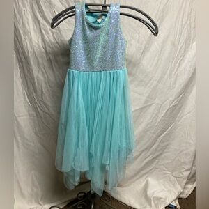 Cat and Jack girls spring / summer dress size M